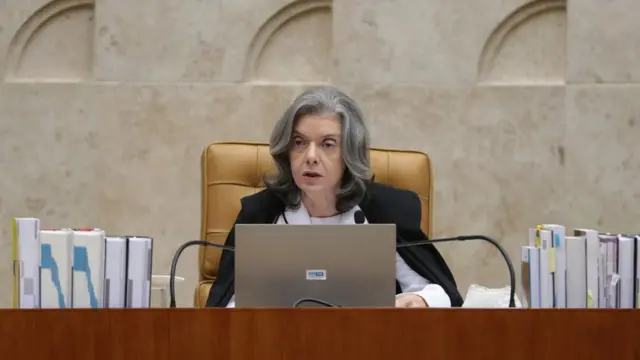 Cármen Lúcia