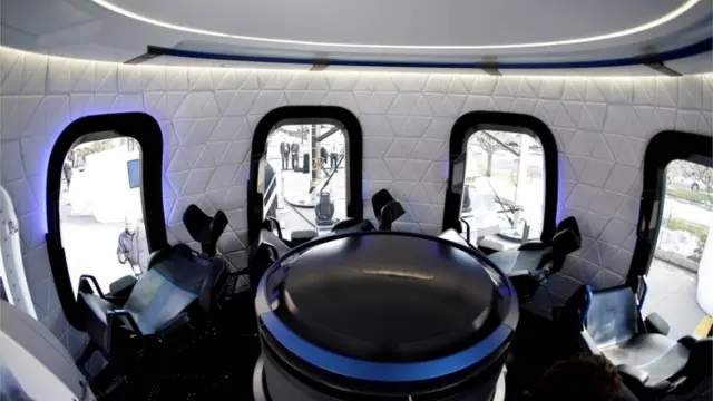 Вигляд капcули Blue Origin