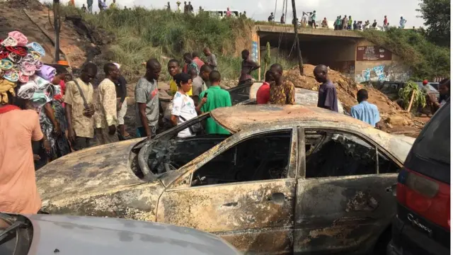 Ara ọkọ to jona lasiko ti ọkọ epo gbina