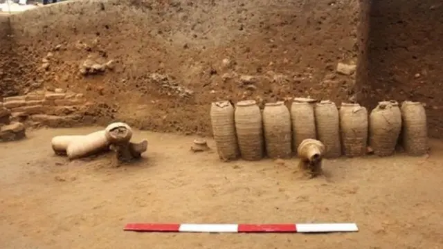 அகழாய்வு