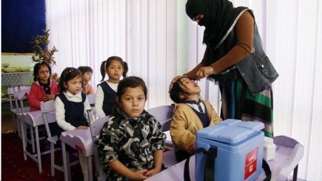 افغانستان، بیماری فلج کودکان، وزارت صحت عامه، طالبان،
