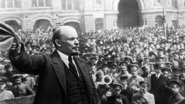 Владимир Ленин выступает в Москве