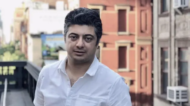 مهدی امیدواری، روان‌پزشک و نویسنده سینمایی از نیویورک