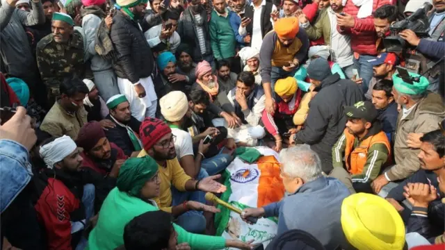 کسان دہلی میں احتجاج
