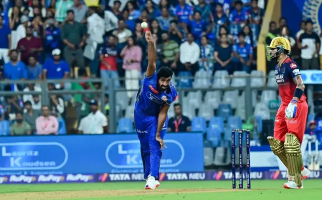 آئی پی ایل کے میچوں میں زبردست رش ںظر آ رہا ہے