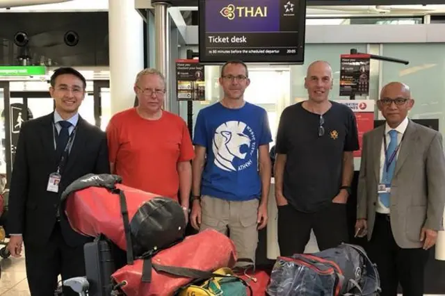 ภาพก่อนการเดินทางมายังกรุงเทพฯ