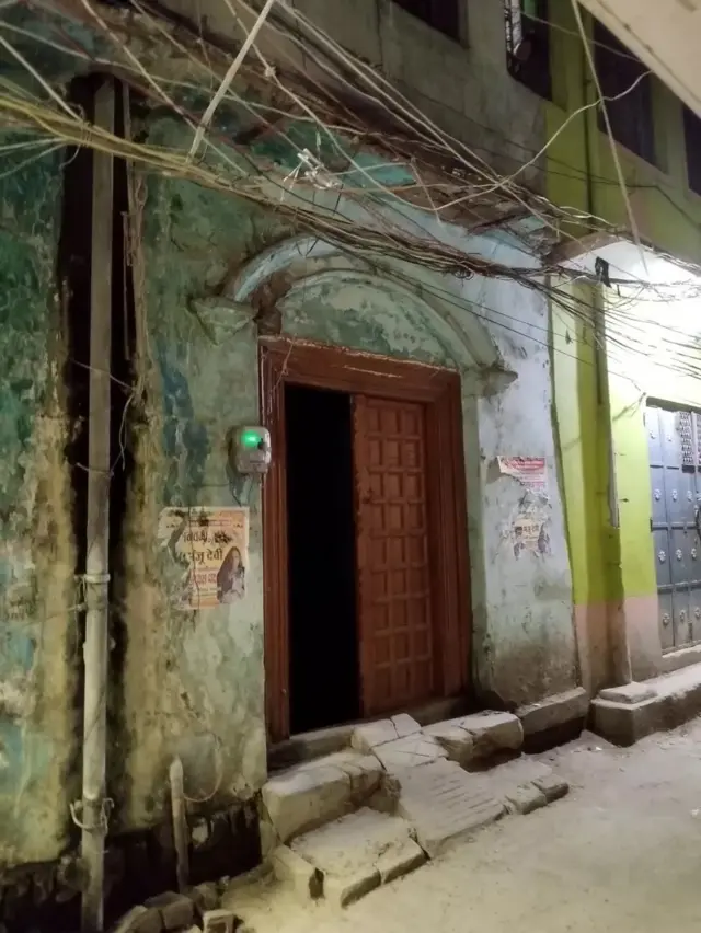 वादग्रस्त घर