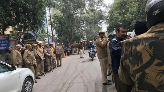 దిల్లీ పోలీసులు