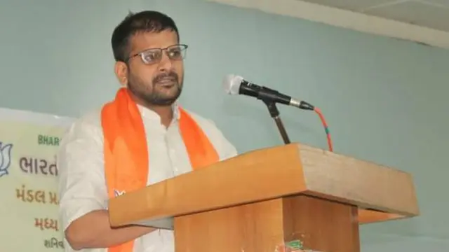 ભાજપનો આરોપ છે કે આપના નેતાઓએ સસ્તી પ્રસિ્દ્ધિ હાંસલ કરવા માટે આ ઘેરાવ કર્યો હતો