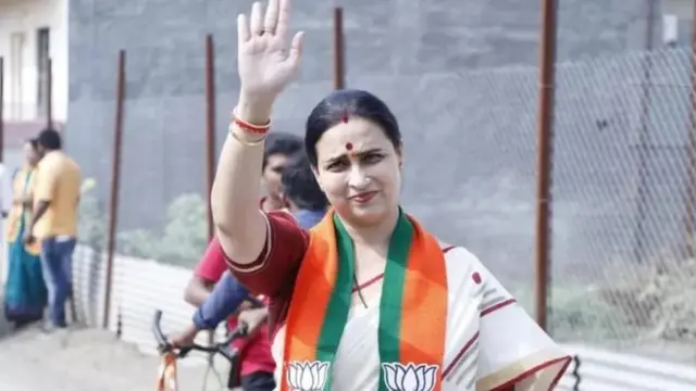 चित्रा वाघ, महिला,