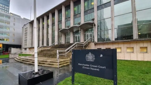 Reynhard Sinaga diadili di pengadilan di Manchester