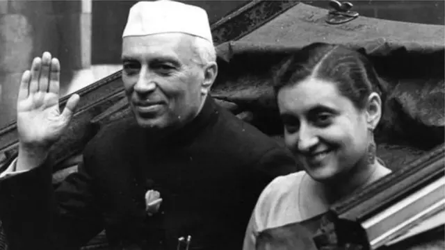 इंदिरा गांधी, जवाहरलाल नेहरू