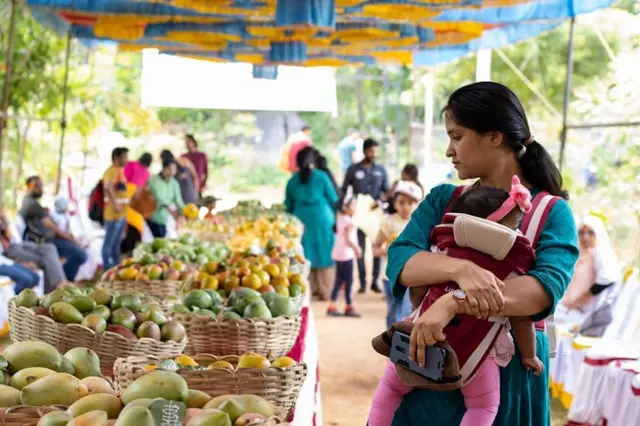 కన్నాపురం గ్రామస్తులతో మచ్చత్తి