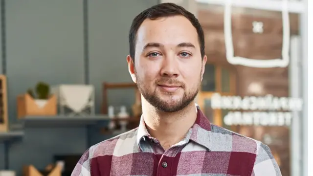 Олег Михайлов