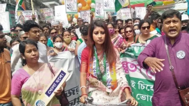 "मोदी-ममतांना कोरोनाची पर्वा नाही, आम्ही काय करणार" डॉक्टरांचं निवडणूक आयोगाला पत्र
