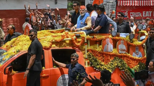 नरेंद्र मोदी