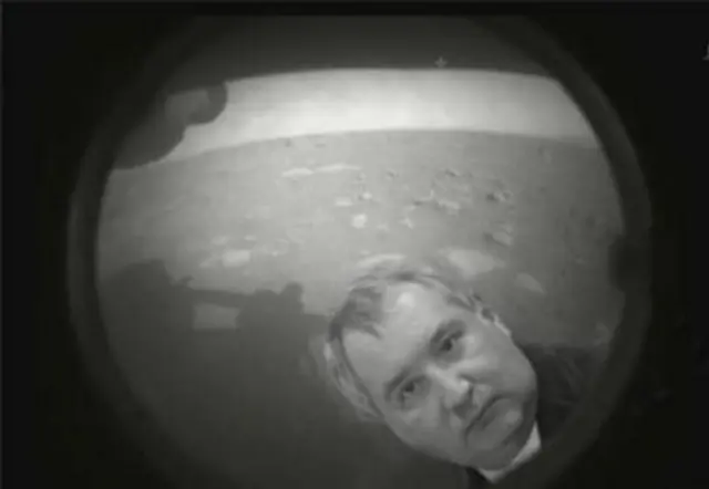 фото из "Твиттера" Рогозина