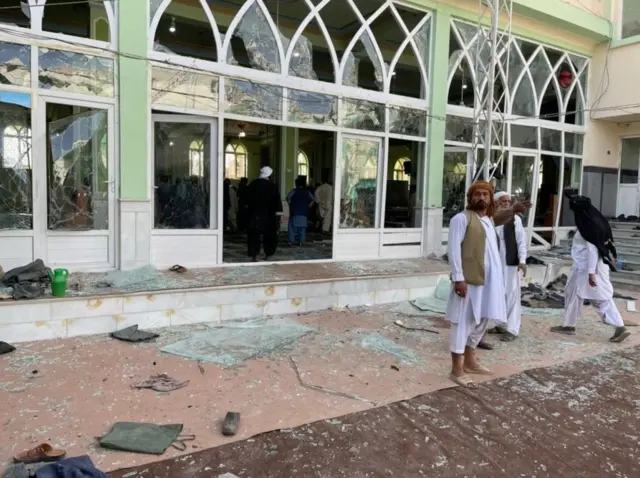 Bom di masjid Syiah di Kandahar, Afghanistan