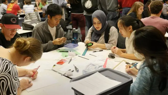 Багатомовний клас