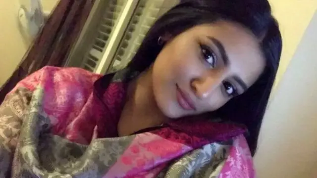 ریشم خان 100وومن