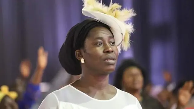 Osinachi Nwachukwu na-eti egwu