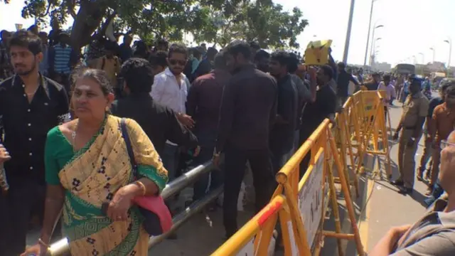 जल्लीकट्टू प्रदर्शन