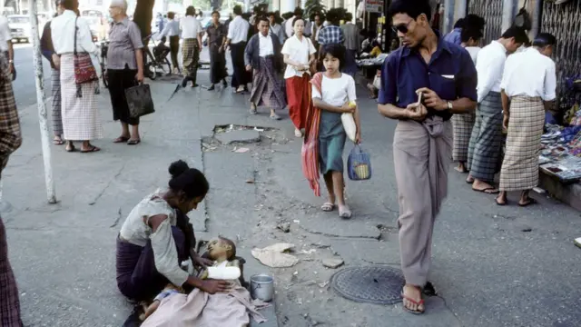 ၁၉၈၅ ရန်ကုန်မြို့လယ်က ဆင်းရဲနွမ်းပါးမှု