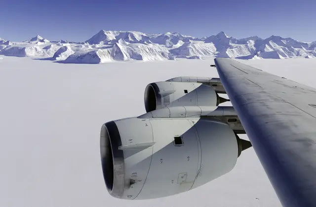 Ellsworth Dağları Antarktika'nın en yüksek sıradağı