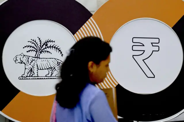 বাজেট প্রস্তাবের বিষয়ে মিশ্র প্রতিক্রিয়া জানিয়েছেন বিশেষজ্ঞরা