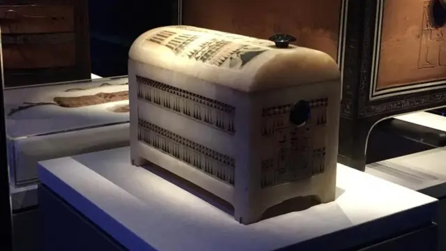 صندوق من الألبستر