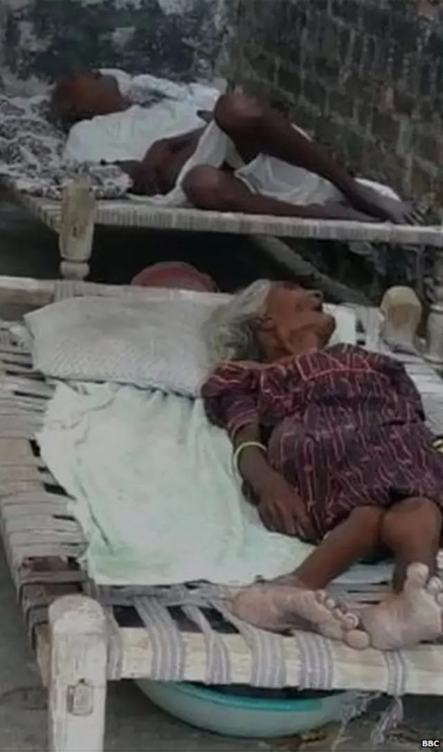 ਬਜ਼ੁਰਗ ਜੋੜਾ ਰਾਮਾਚੰਦਰਾ ਰੈਡੀ ਅਤੇ ਅੰਨਾਸੁਯੰਮ