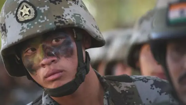 चीनी सैनिक