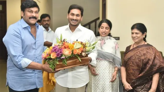 ఏపీ సీఎంను కలిసిన చిరంజీవి