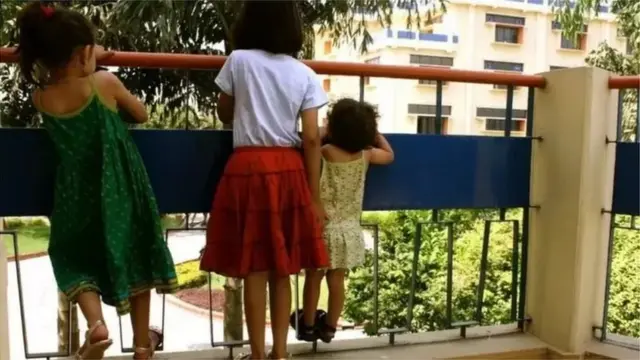 ఆడపిల్లలు