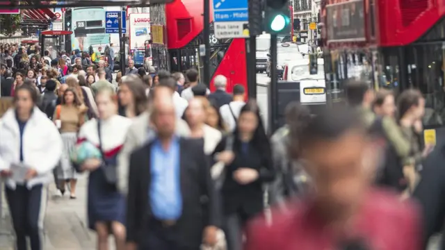 Rua movimentadacbet reviewsLondres