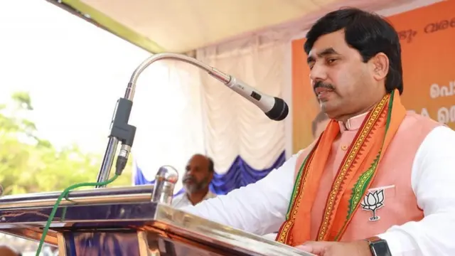 शाहनवाज़ हुसैन