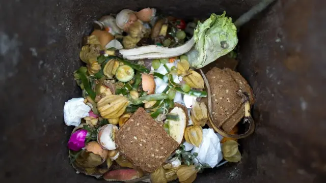 На бацање хране одлази 6 одсто глобалне емисије гасова ефекта стаклене баште