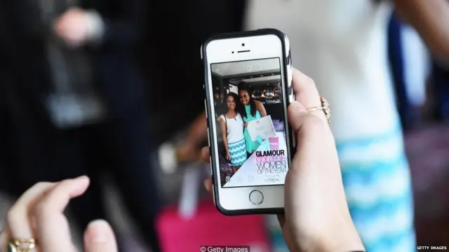 मोबाईलमधला फोटो