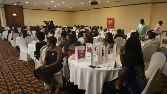 Cross section of pipo wey show for di awards ceremony