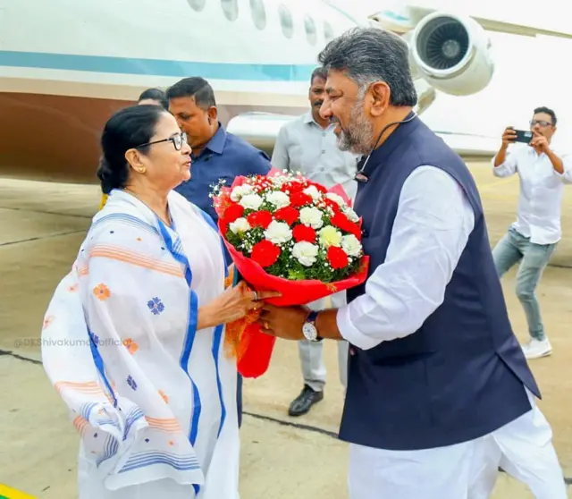 ममता बनर्जी और डीके शिवकुमार 