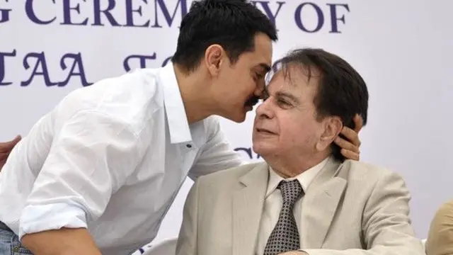 ਸ਼ਾਹ ਰੁਖ਼ ਖਾਨ ਅਤੇ ਦਿਲੀਪ ਕੁਮਾਰ