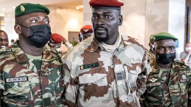 Président de la transition Colonel Mamady Doumbouya