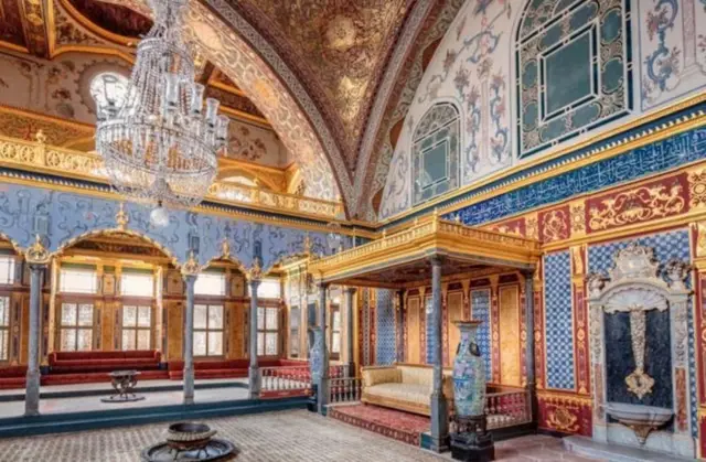 ইস্তাম্বুলের তোপকাপি প্রাসাদ।