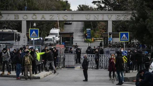 دانشگاه بوغازیچی در ترکیه به خاطر هویت مستقل دانشگاهی و تدریس علوم انسانی از جایگاه ویژه برخوردار است