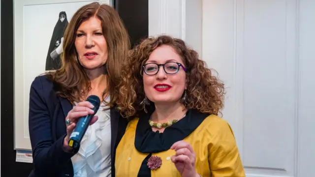 غزل صدر در مراسم افتتاح نمایشگاه عکس زنان ایرانی، اندرونی بیرونی