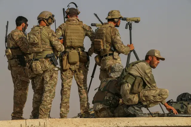 جنود بالجيش السوي