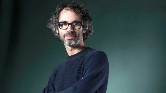 音乐会钢琴家詹姆斯·罗兹（James Rhodes）相信，无论什么时候学乐器都不晚（图片来源：GL Portrait / Alamy）