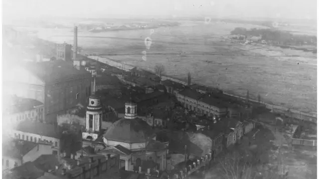 Вид на Поштову площу з верхньої станції фунікулеру, кінець ХІХ століття
