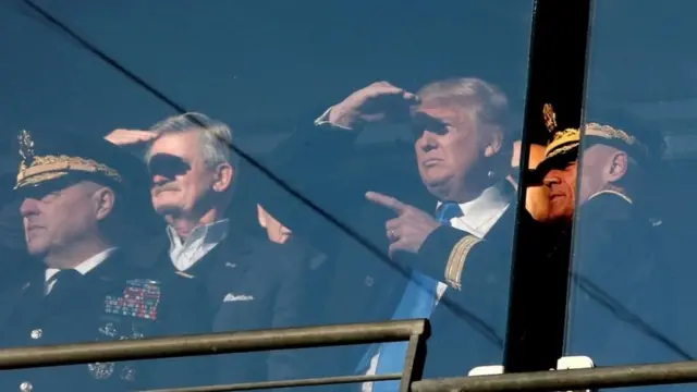 دونالد ترامپ چند هفته پیش با فرماندهان ارشد آمریکا دیدار کرد