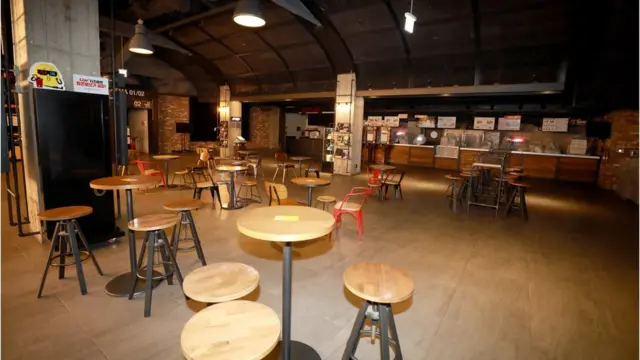 12번째 확진자가 영화를 관림한 것으로 알려진 CGV부천점은 영업을 중단했다